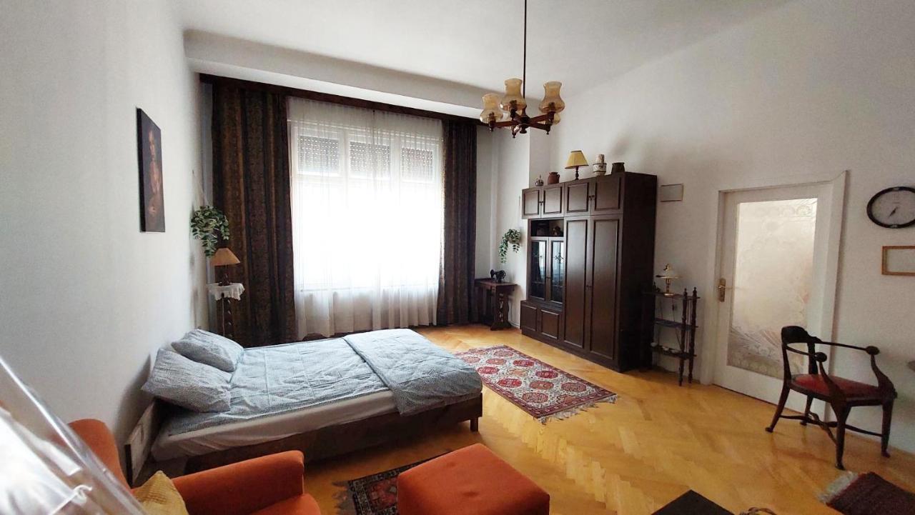 Bross1 Lägenhet Budapest Exteriör bild